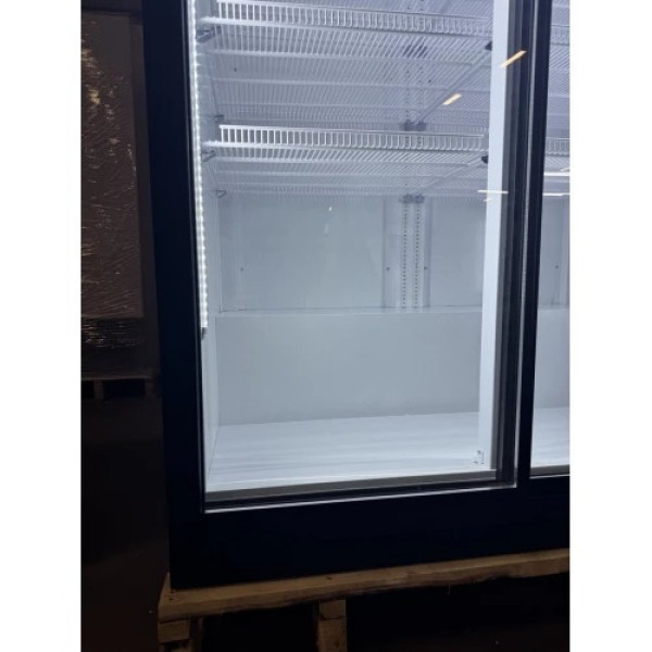 Холодильна шафа вітрина UBC Extra Large Full Door